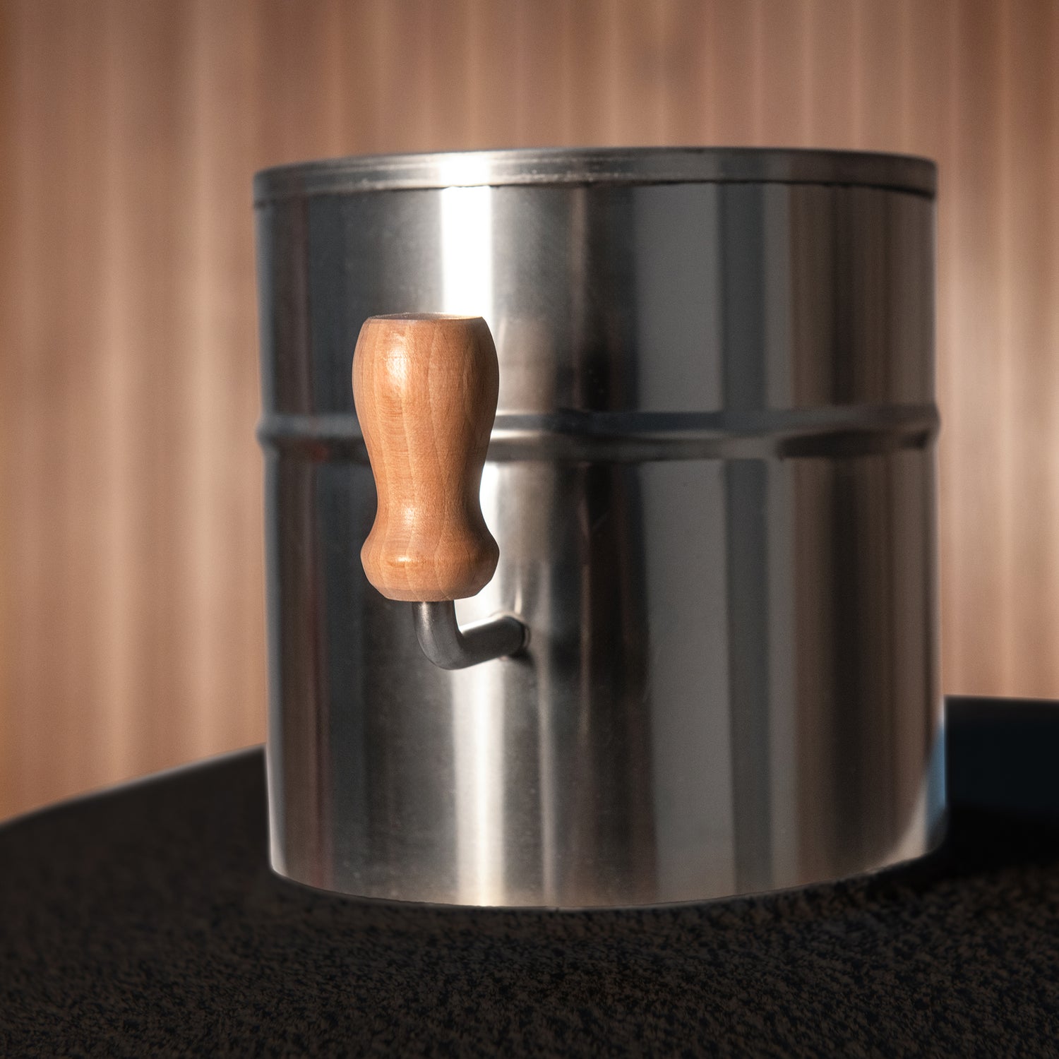 Sovoro Stella - Black with Terracotta Arch